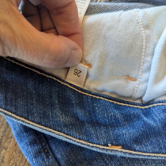 L'AGENCE Scottie Wide-Leg Jeans - Hayward - Size 26 - Hemmed to 26" - Picture 8 of 9